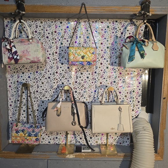 🛍bags are coming soon.. like post to be notified when i go live T/F & pop ups - Picture 3 of 7